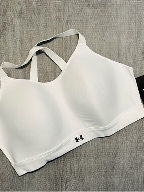 Under Armour White Double-Cross Strap Padded Sports Medium support Bra 2XL ,